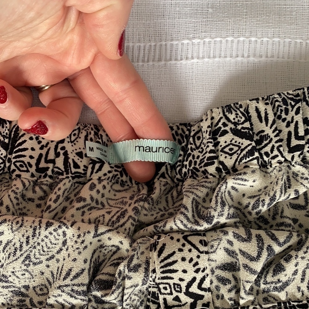 Maurice’s Jungle themed mini skirt. - Picture 5 of 9